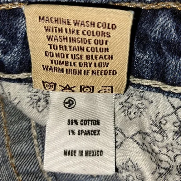 Big Star Women's Maddie Boot Cut Mid Rise Fit Distressed Jeans size 26 R - Picture 9 of 14